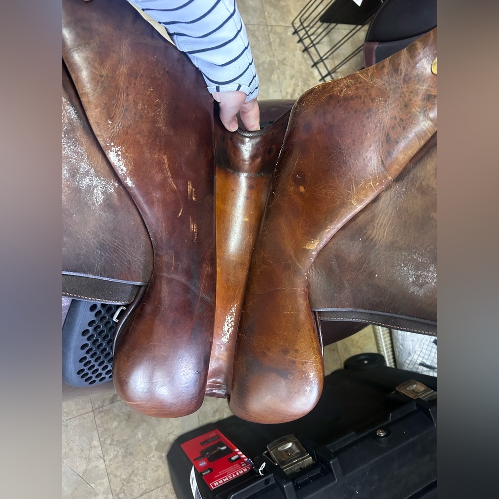 Crosby England Olympic Works Saddle - Picture 7 of 8